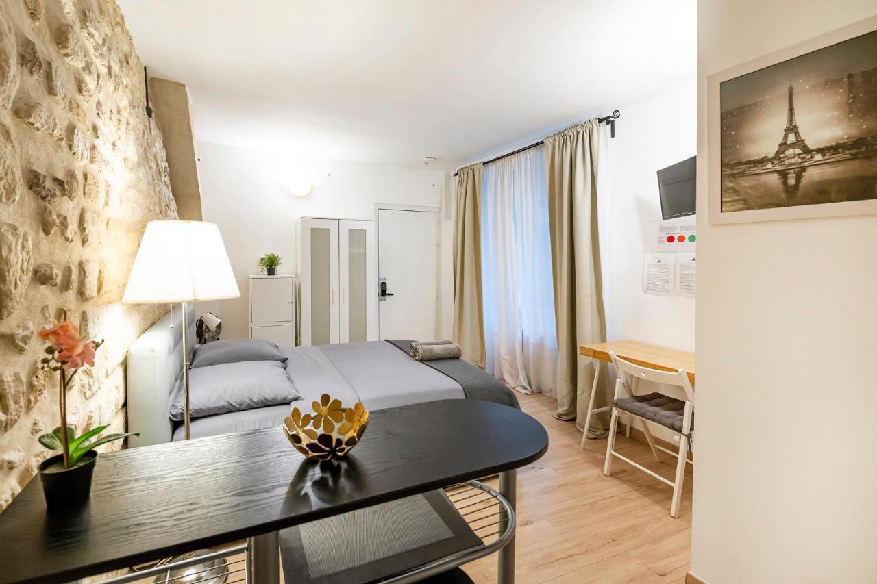 Paris Entre Opera Et Montmartre Apartment ภายนอก รูปภาพ